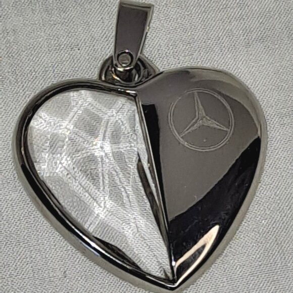 VINTAGE RARE MERCEDES BENZ LOVE ~ HEART KEY CHAIN PENDANT ~ STATEMENT BENZ BLING - Picture 6 of 10
